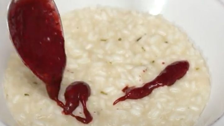 Risotto con lardo, Pecorino Romano e frutti rossi